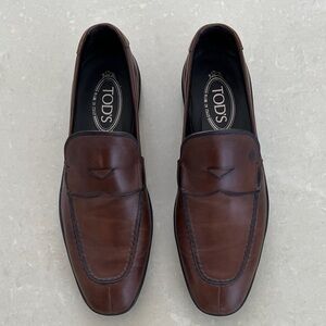 Tod's Rich Brown Leather Loafers
